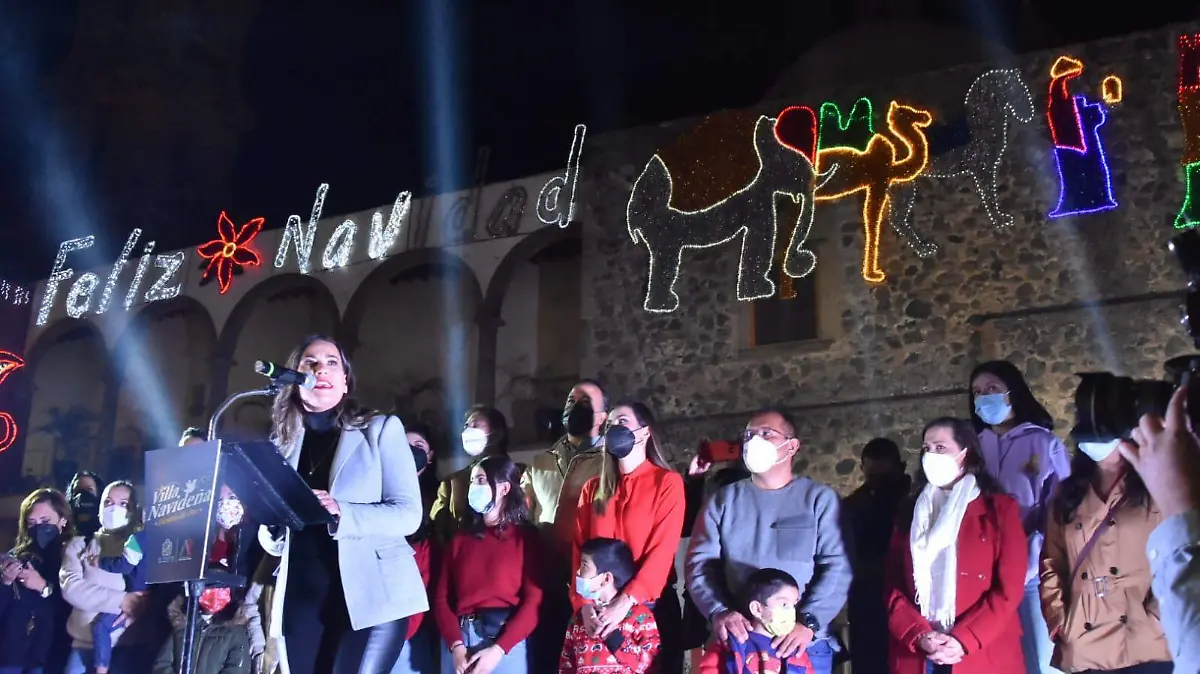 Inauguran-la-Villa-Navideña (2)