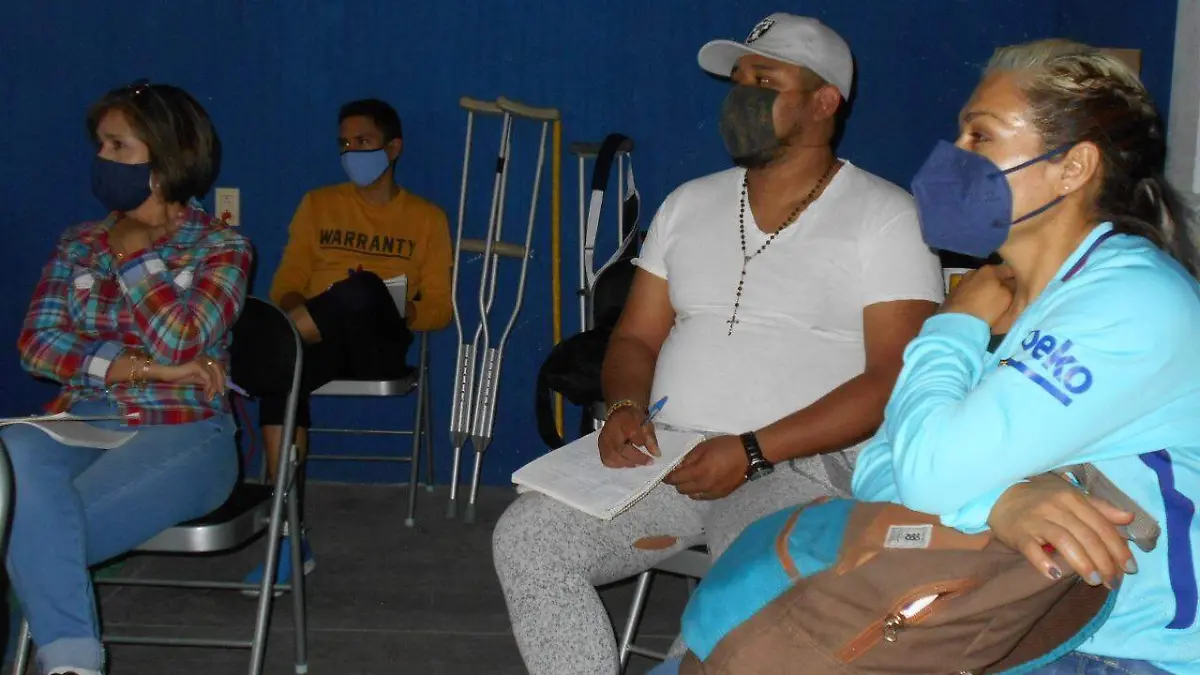 FOTOS PREVIO TALLER DIF CUIDA DE TI (4)