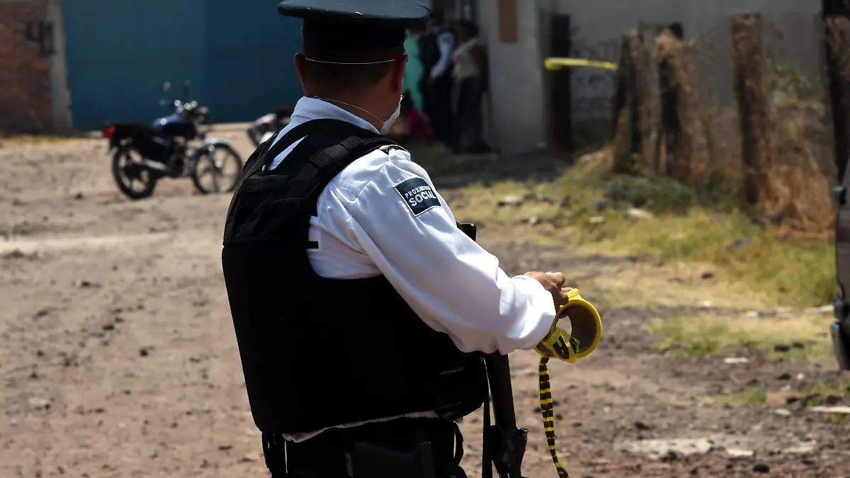 POLICIAS (1)