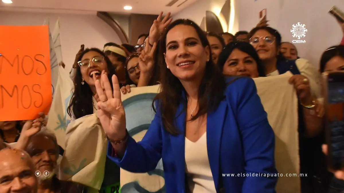 Fue-acompañada-okokok