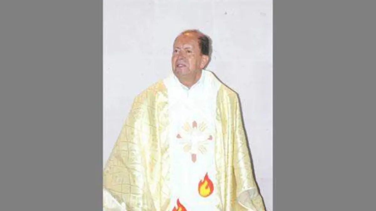 PADRE JULIO OKOKOK