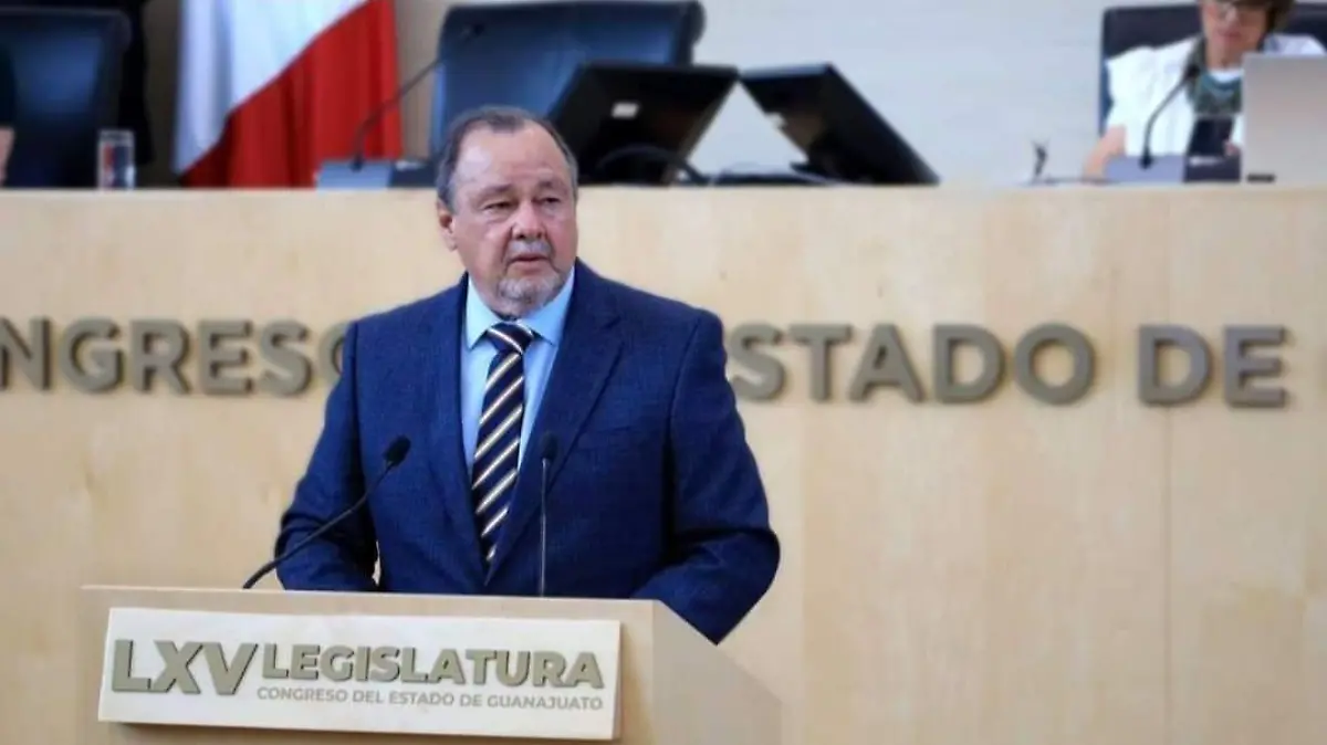 DAVID MARTINEZ ASEGURO QUE NO RENUNCIARA A MORENA (3)