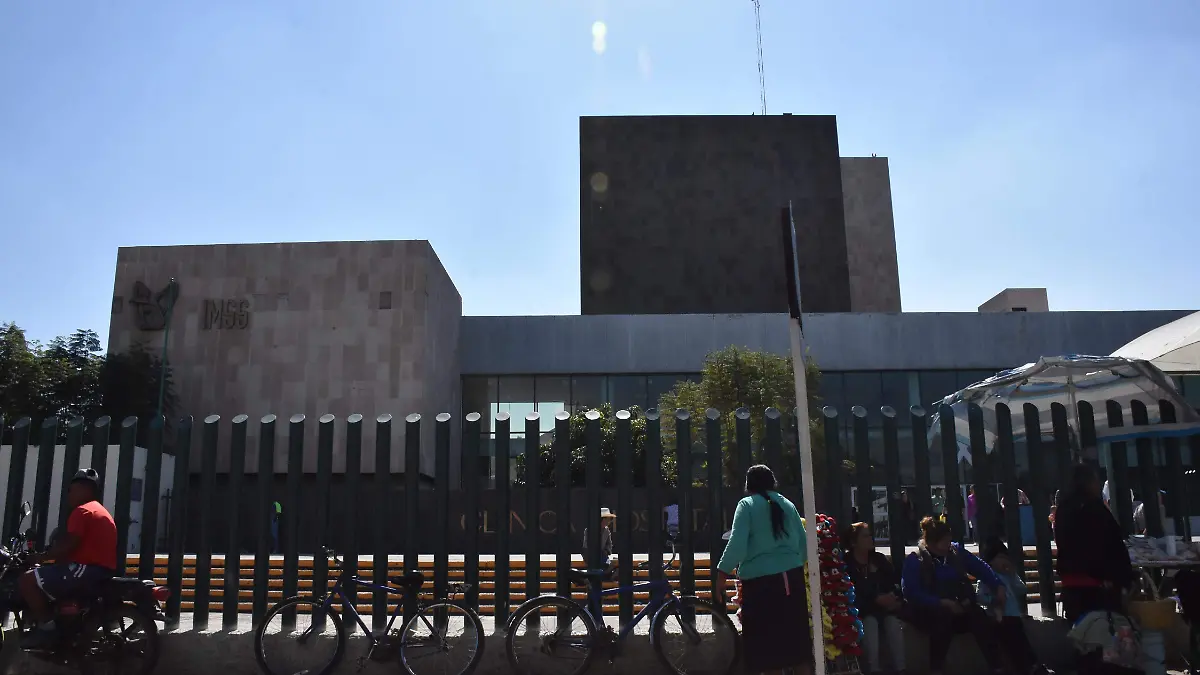 IMSS Y MANUEL VENEGAS (3)