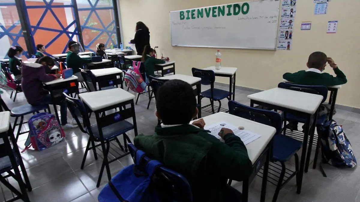 Regresan-a-clases (2)