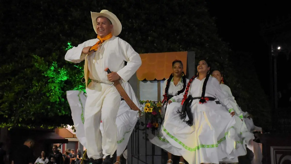 FESTEJOS PATRIOS (2)