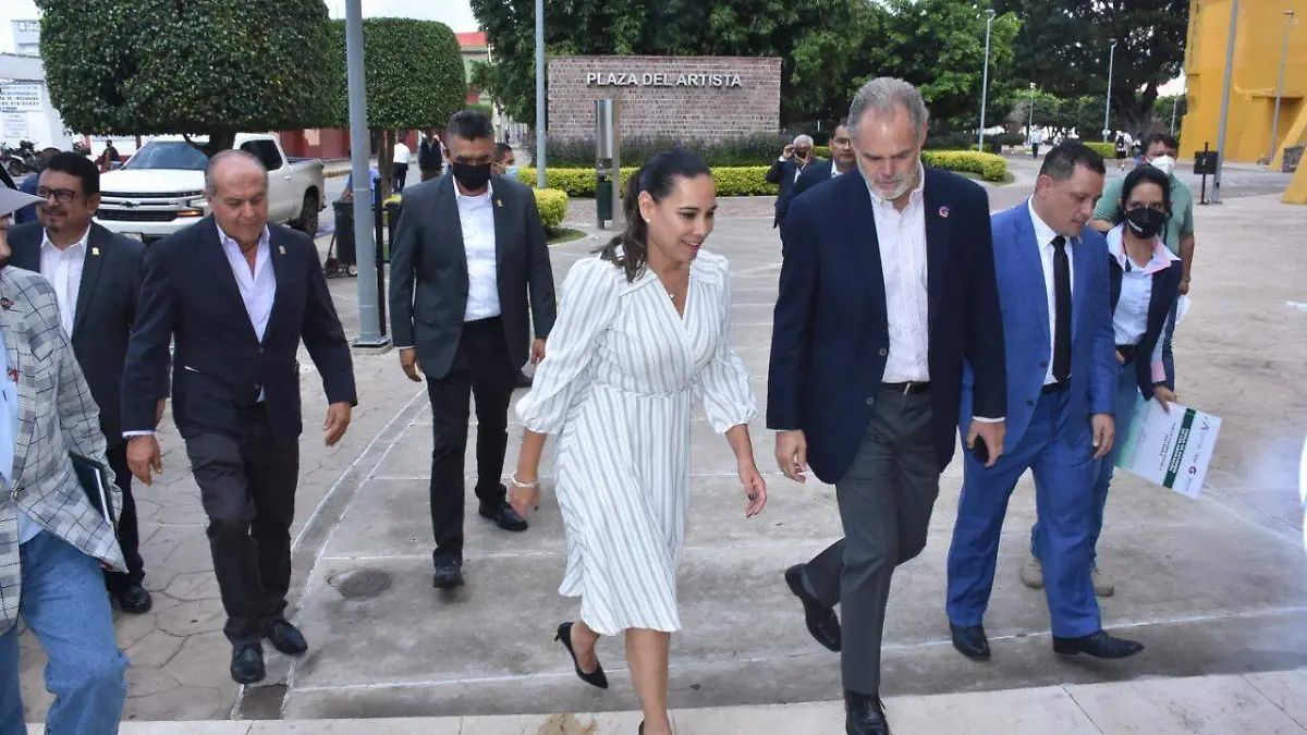 dee57bf5-8037-4983-8906-c075931077e4