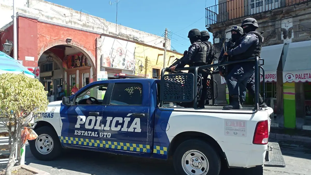 Despiden-a-personal-policíaco