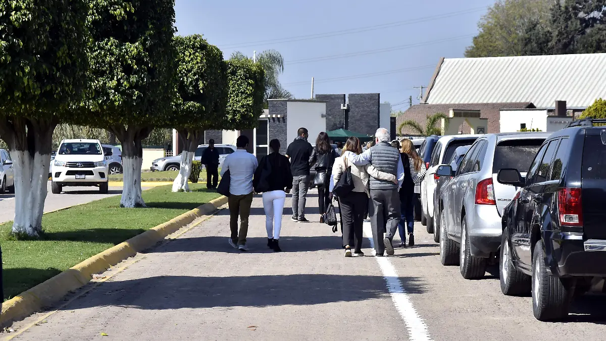 LE DAN EL ADIOS A EMPRESARIA