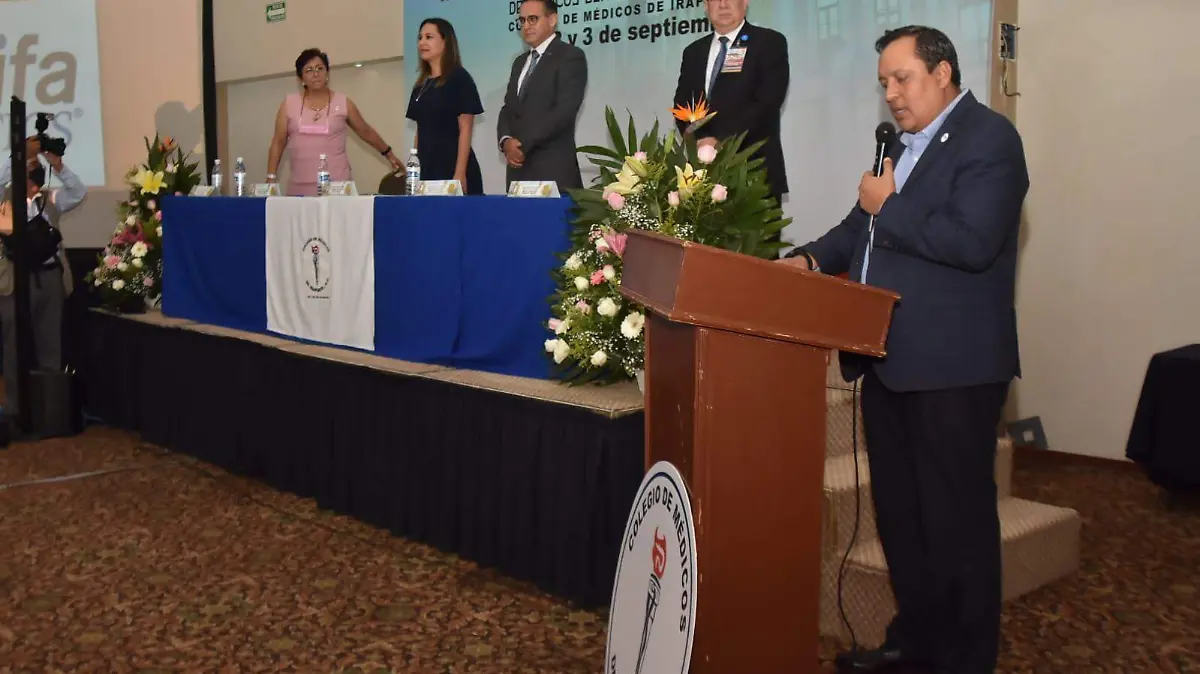 Reconocen-labor-del-personal-médico (2)