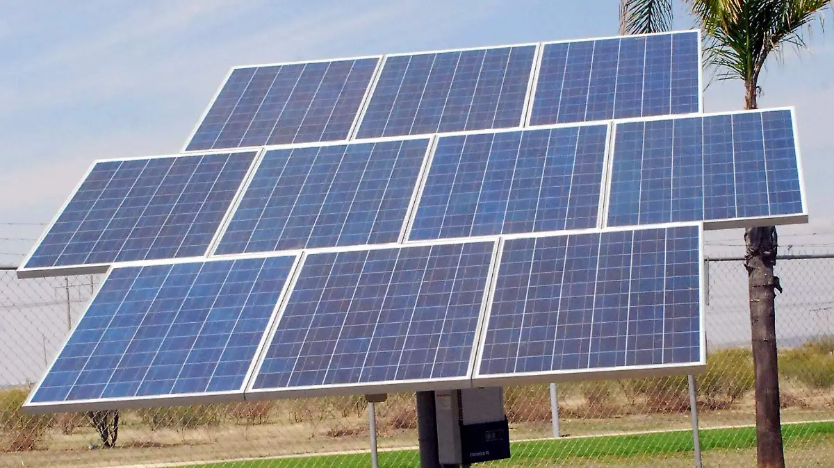 INSTALARAN  ENERGIA SOLAR-JESUS GTZ-EL SOL DE IRAPUATO (3)