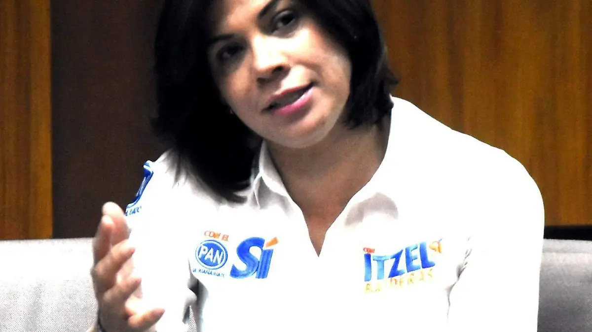 Itzel-3