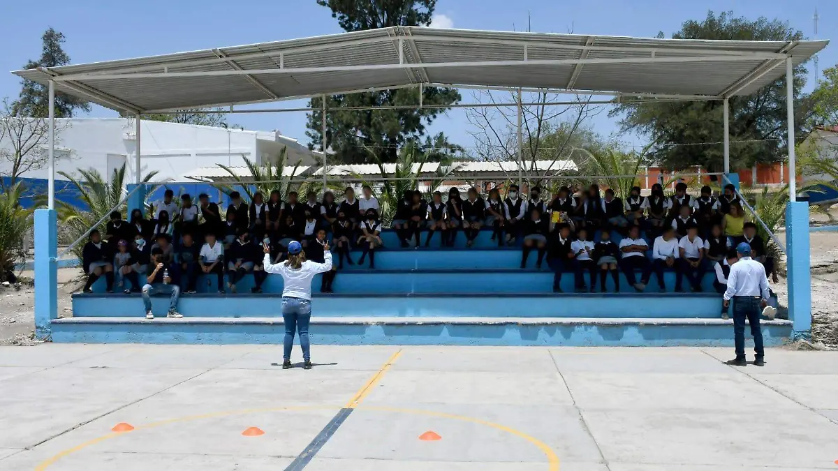 platicas en escuelas (3)