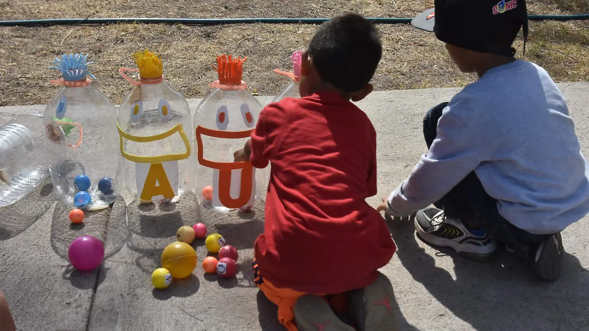 Rescatan-a-la-niñez-afectada  (7)