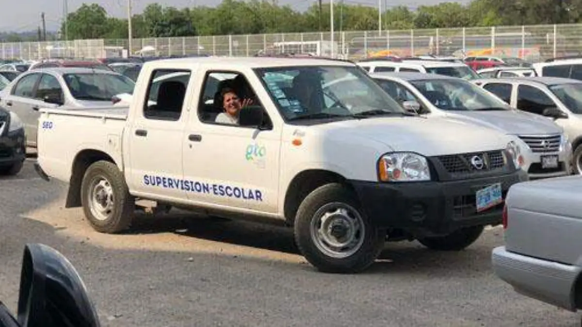 VEHÍCULO OFICIAL OK