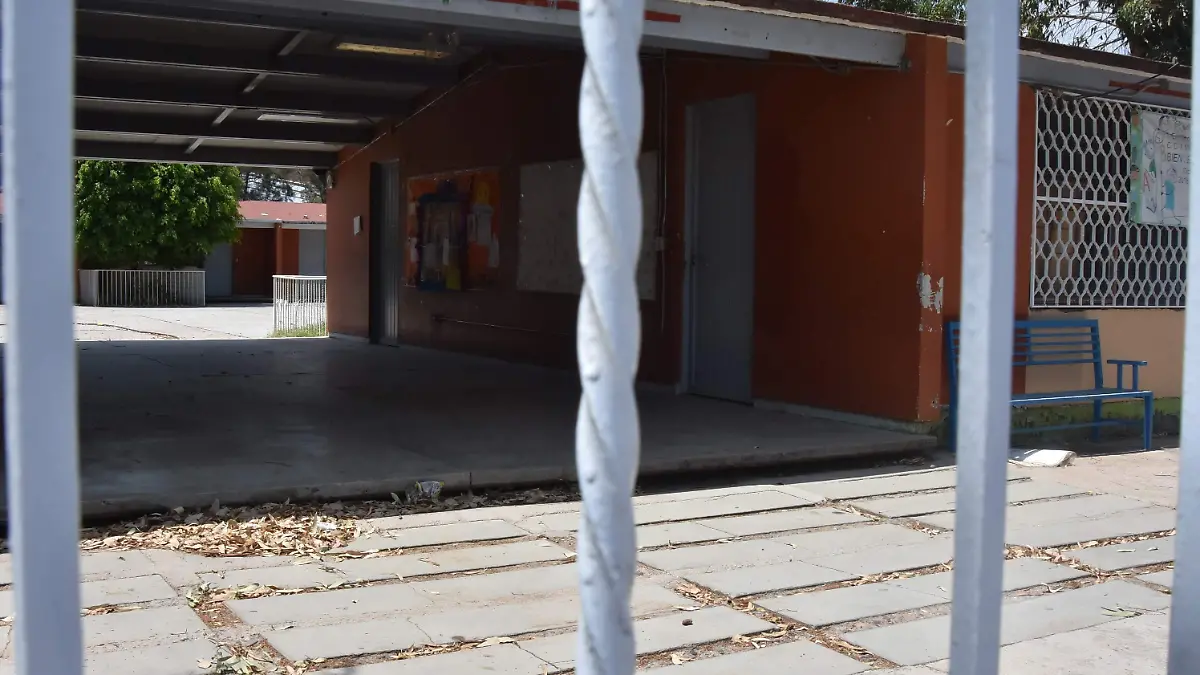 Blindarán-escuelas-contra-robos  (3)