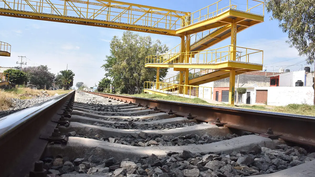 Puente-de-colonia-Roma-inutilizado (1)
