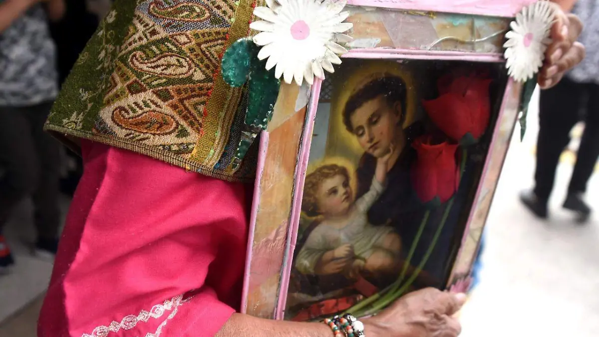 Irapuatenses-festejan-a-San-Antonio (2)