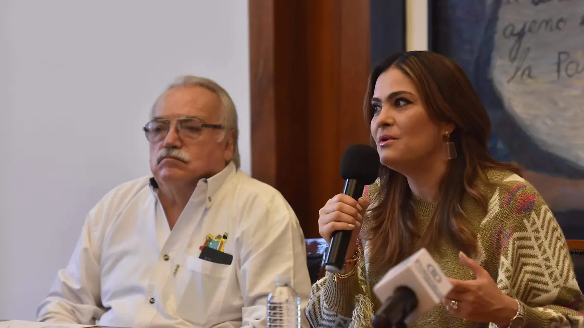 RUEDA-DE-PRENSA-CABALGATA-DE-REYYES (6)