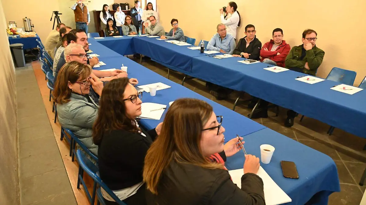 CAPACITAN A LOCATARIOS DEL CENTRO HISTÓRICO  (1)