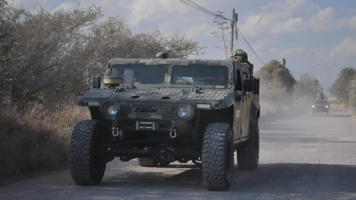 POLICIA MILITAR (2)