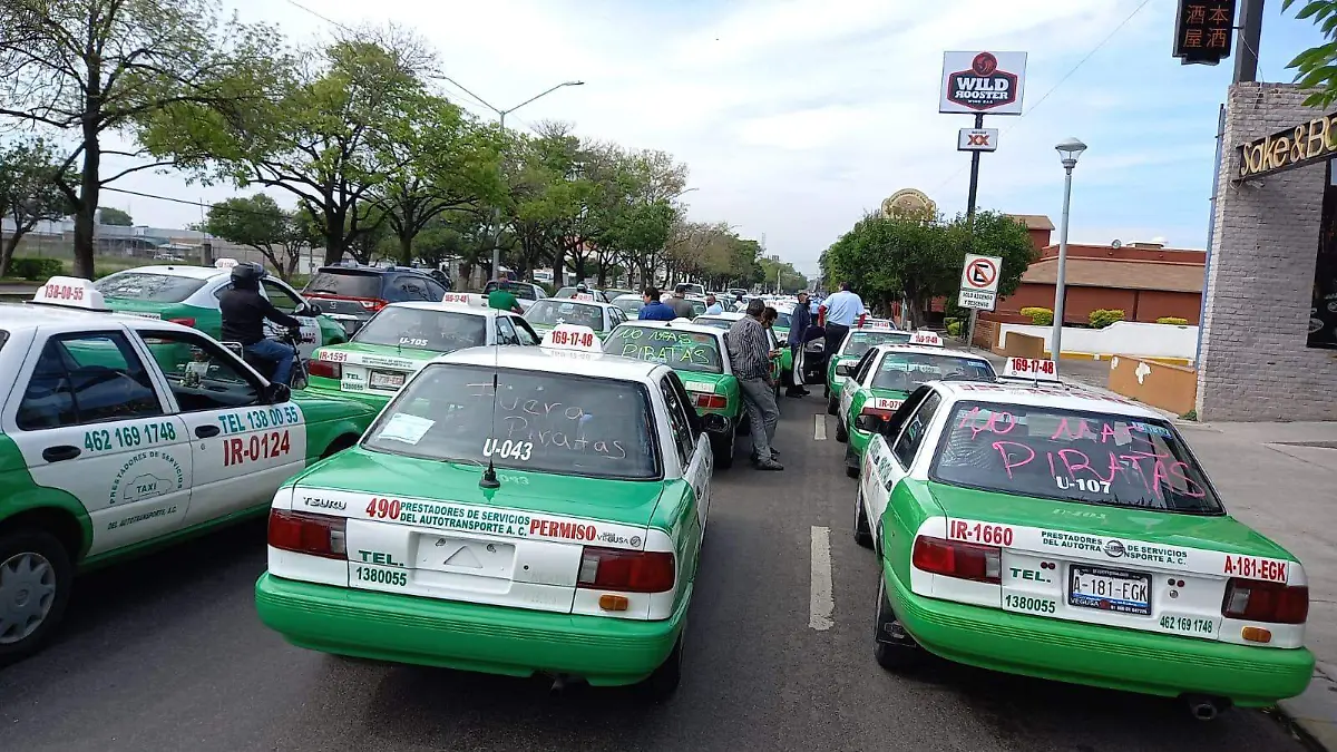 Taxistas-exigen -piso parejo”  (4)