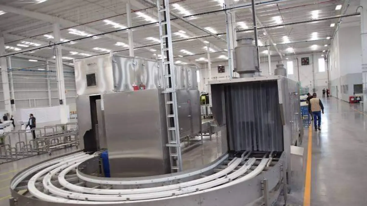 Frena-gobierno-federal-desarrollo-económico-e-industrial-del-País (3)