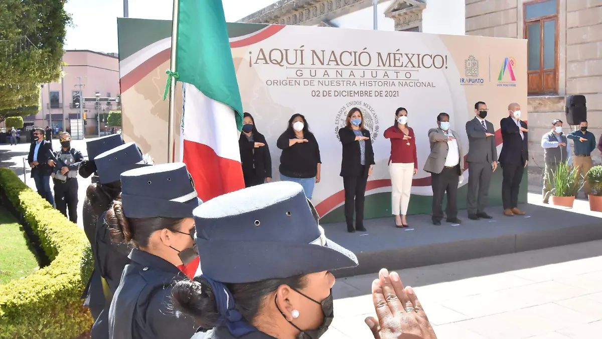 AQUI-NACIO-MEXICO (1)