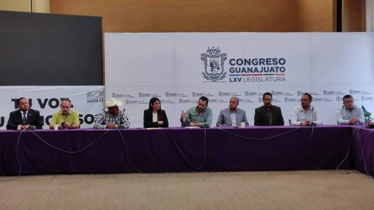 DIPUTADAS SE UNEN PARA ERRADICAR FEMINICIDIO6