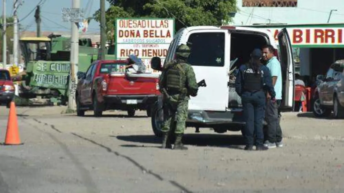 OPERATIVO DE MILITARES (3)