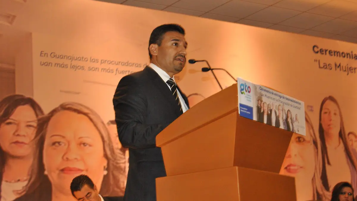 CARLOS ZAMARRIPA