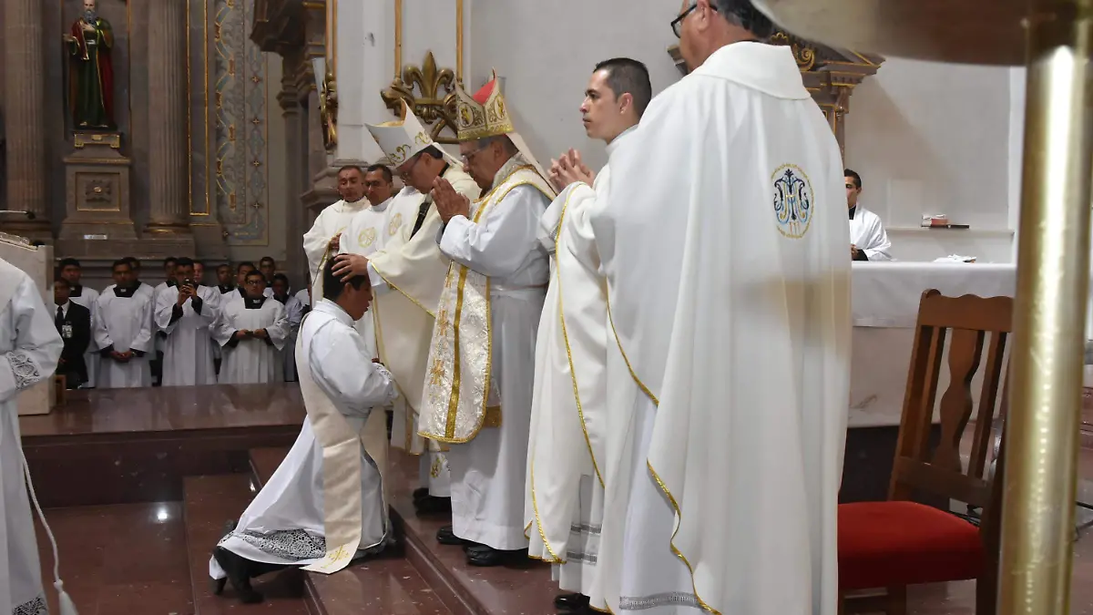 ORDENACION DE 5 NUEVOS PRESBITEROS (5)