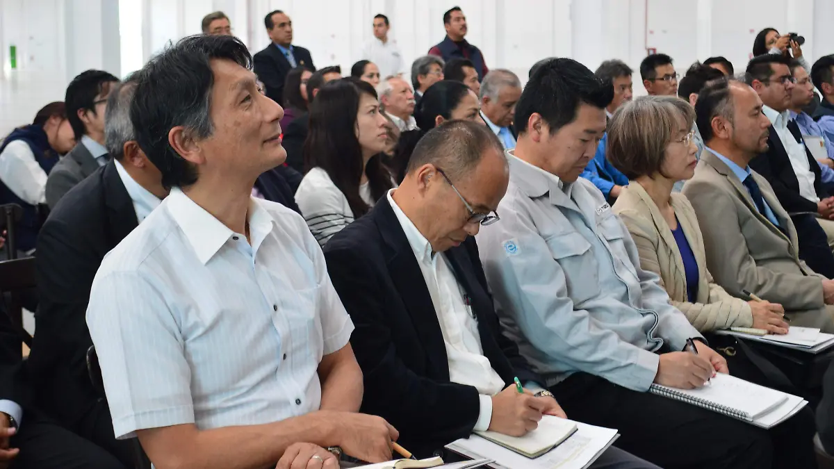 ESCUELA JAPONESA (1)