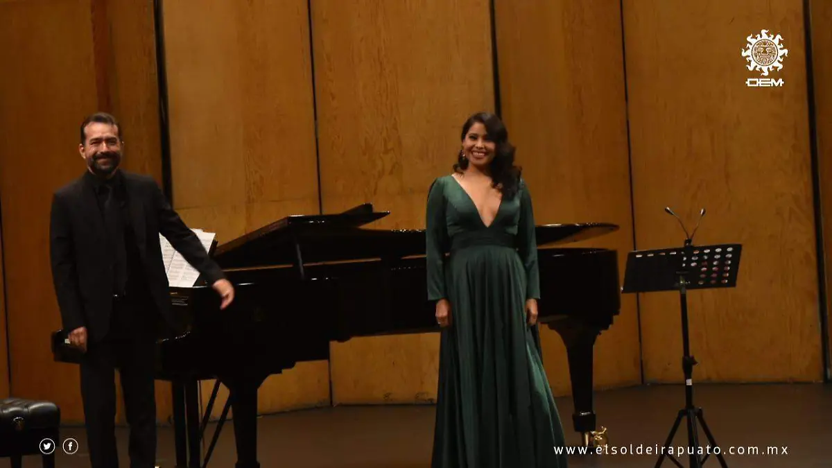 se-adueñan-del-escenario-del-Teatro-Juárez (3)