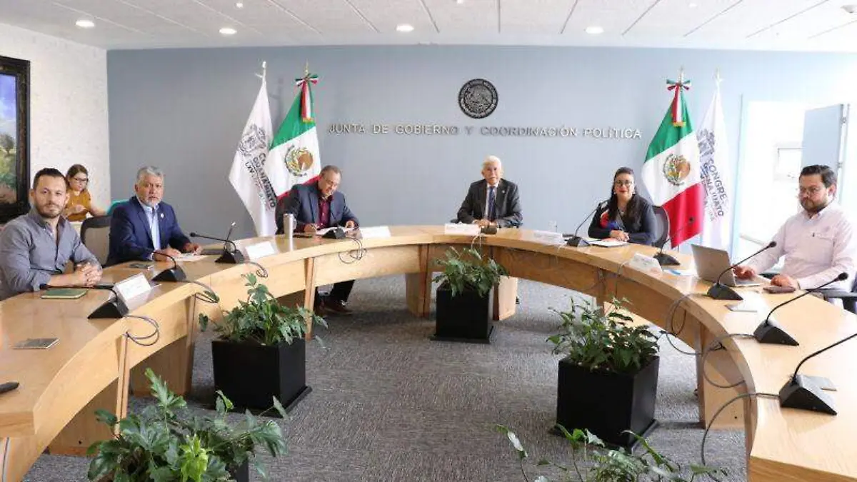 Entre-noviembre-de-2023 