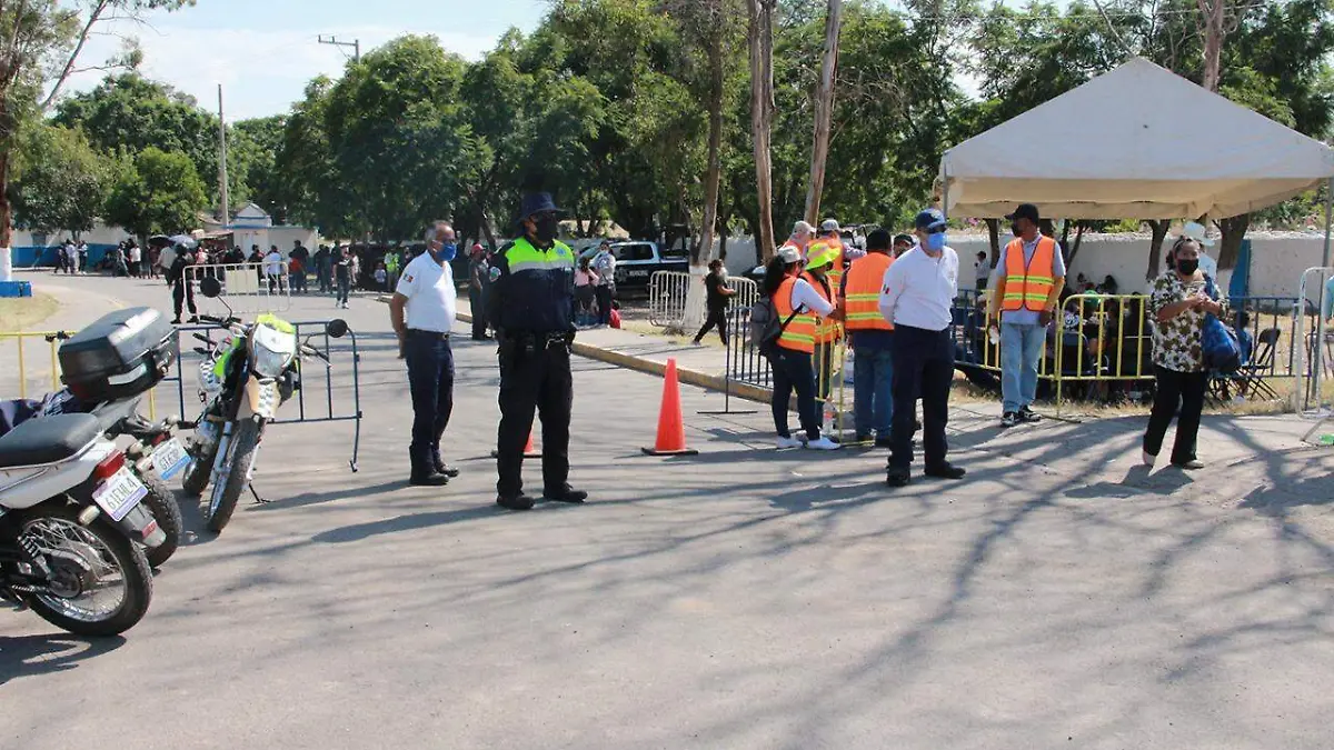 Con-algunas-restricciones 