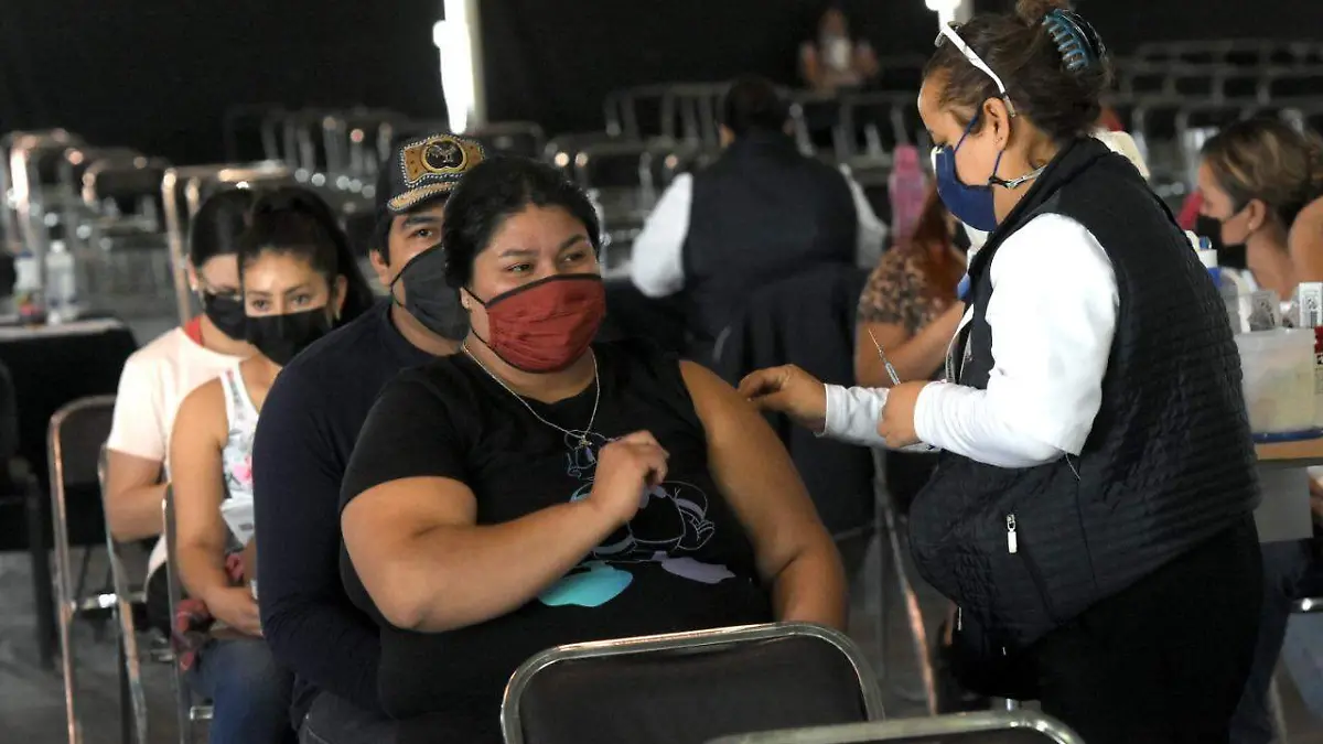 Exhortan-a-la-población-a-vacunarse  (1)