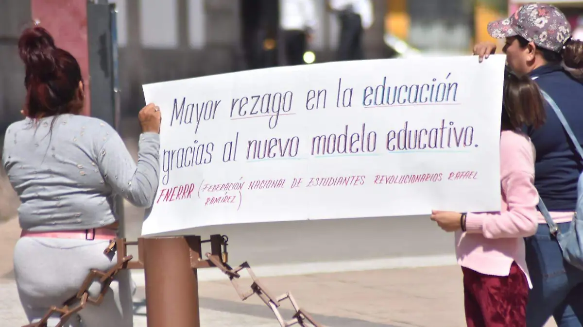 Alrededor-de-30-personas-1-okokok