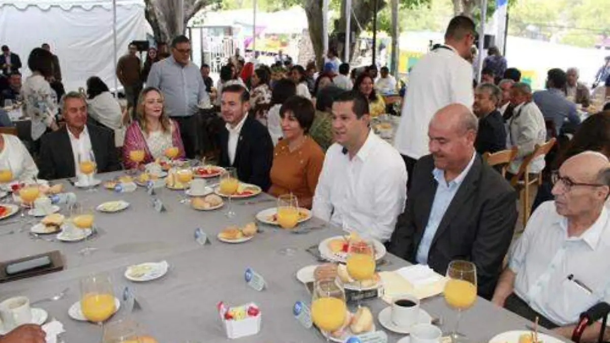 7f92b50a-8c10-476e-9ff8-c853f15be138