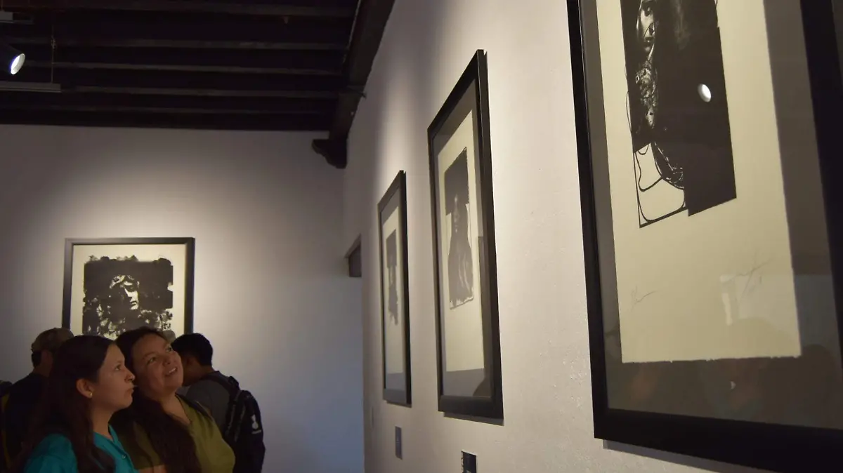 Exhibición colección “Siervas” (4)