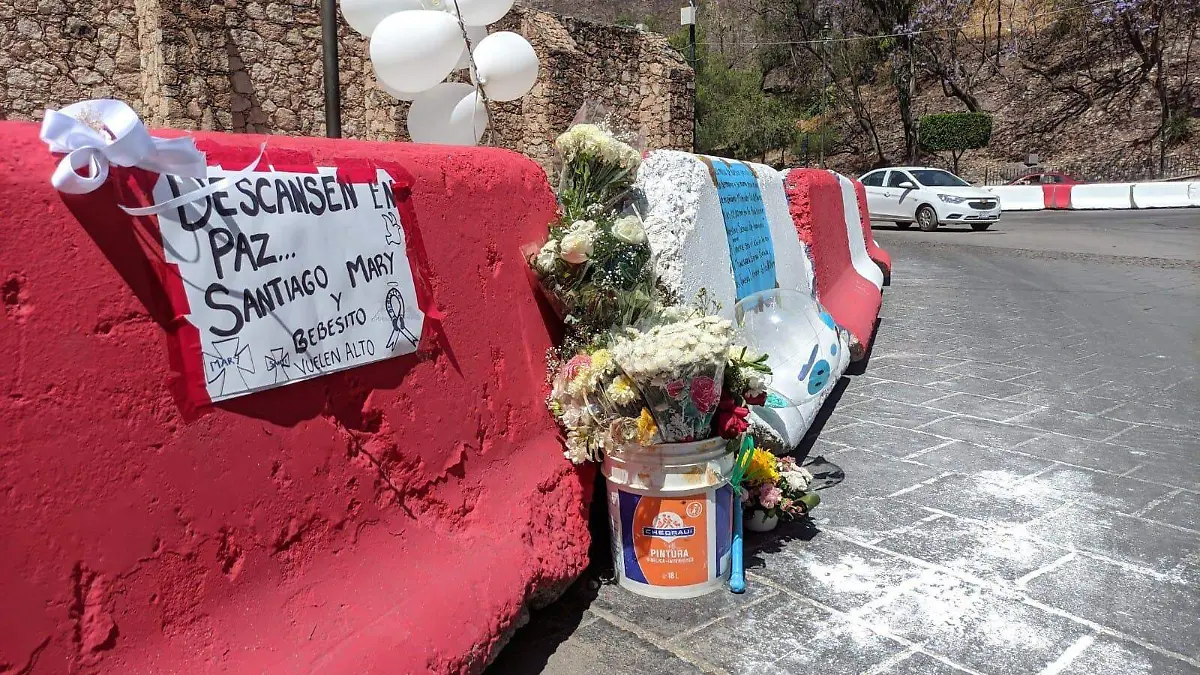 7baa692b-ec81-429c-b1c7-a6556a1835fd