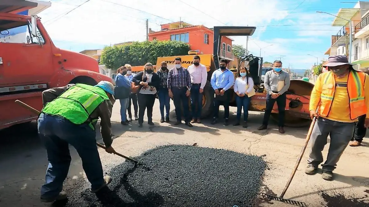 En-marcha-programa-de-bacheo (2)