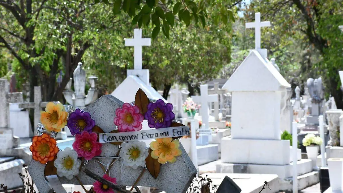 Reabren panteones el lunes, pero estarán cerrados el Día de la Madres (1)