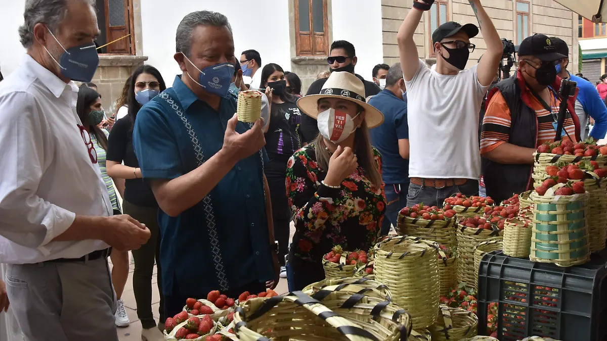 Festival-de-la-Fresa-fue-exitoso (1)