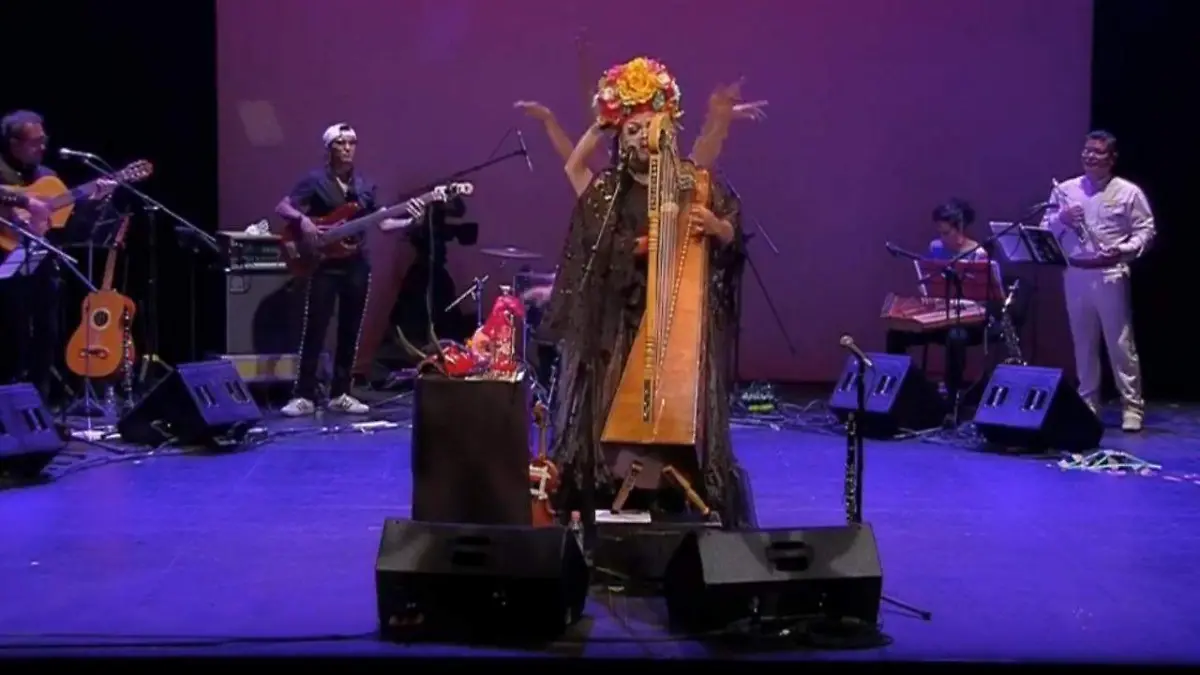 2cb757cf-fa19-462a-8219-b03c0f57afeb