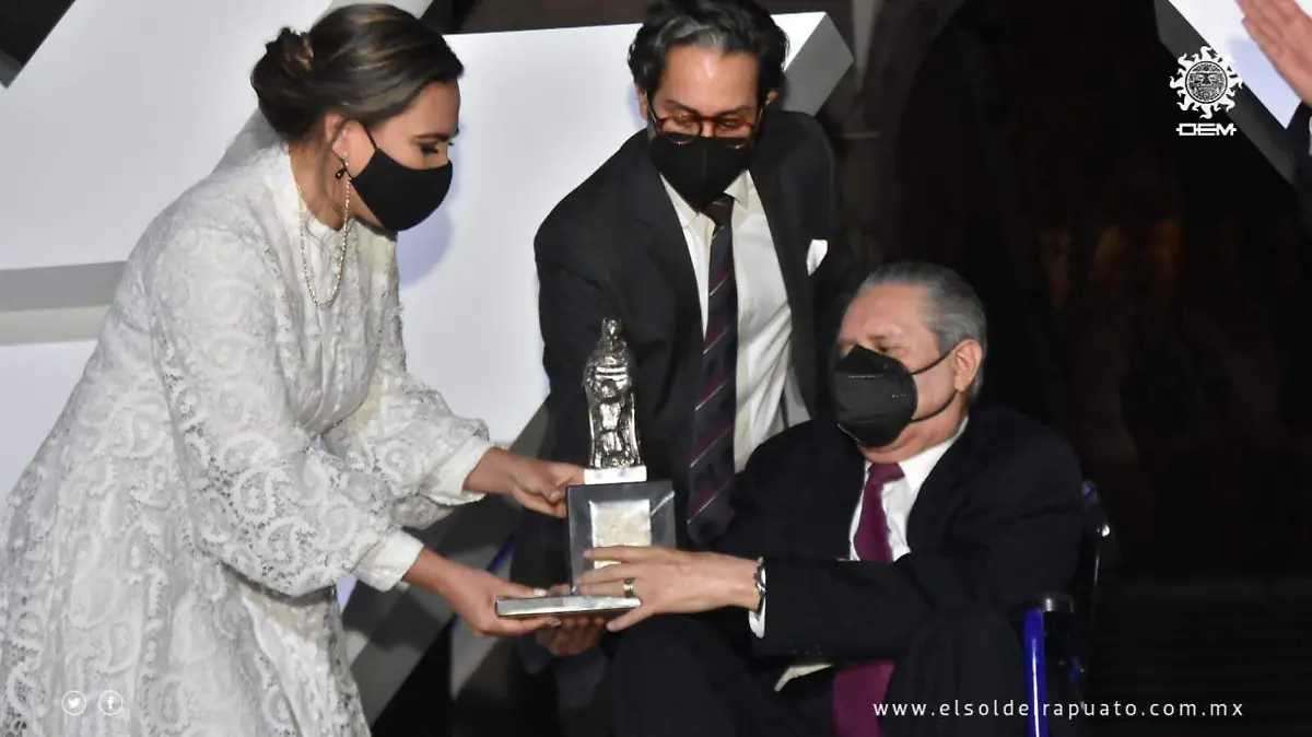 d5043fdd-8b60-4e7b-a2dd-2710d3319000