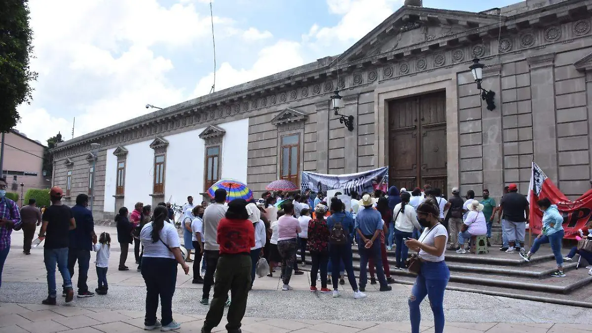 b13d7ddc-c654-4d99-9e7e-abd7aea890c8