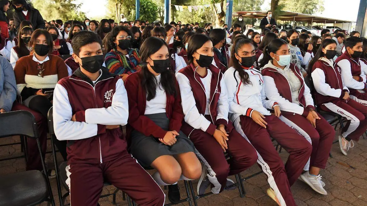 Autoridades-en-el-arranque-okokok