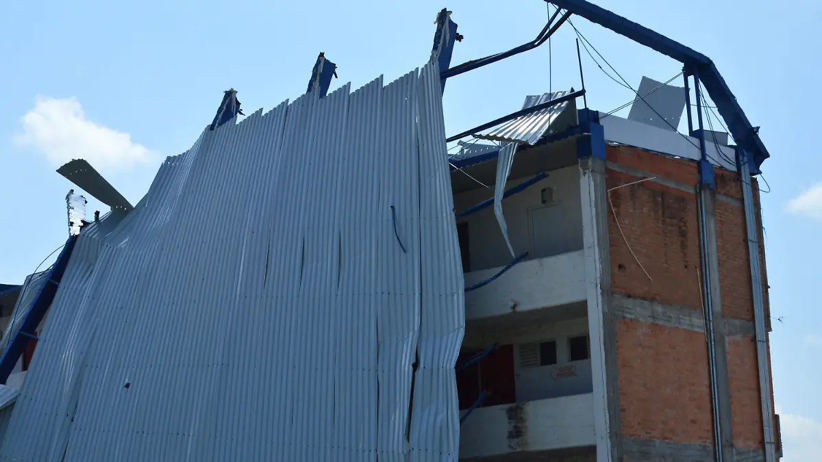 DAÑOS-A-ESTRUCTURA-ESTADIO-(3)-