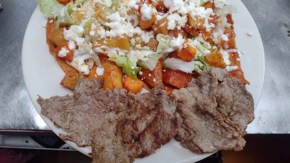 GUANAJUATO LAS ENCHILADAS MINERAS SON UNA TRADICION EN GUANAJUATO CAPITAL(1)