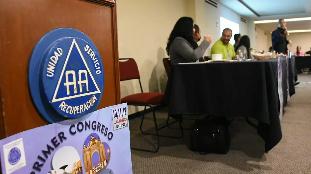 Presentan-el-primer-congreso-guanajuatense (1)